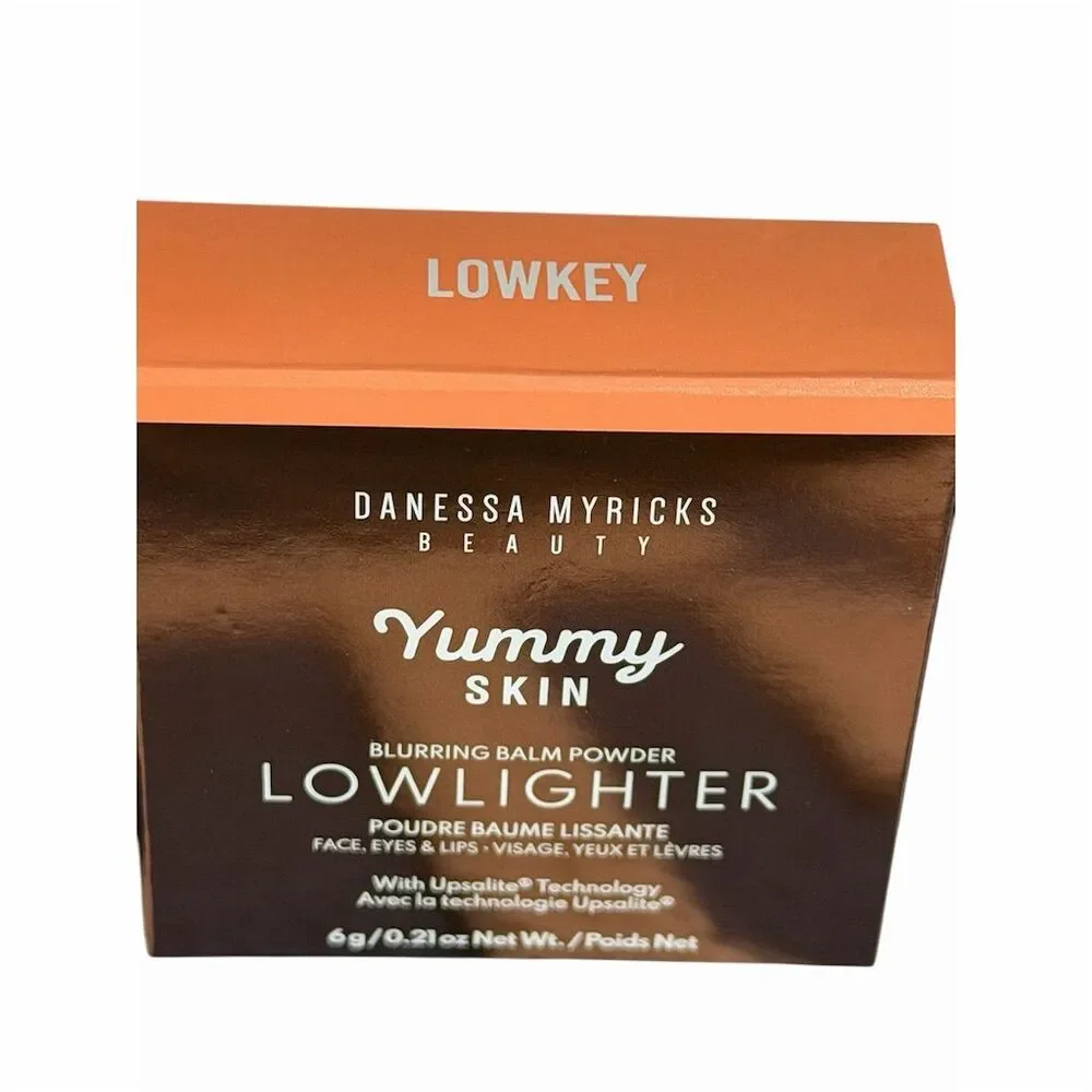 Danessa Myricks Yummy Skin Blurring Powder in Lowkey 6g